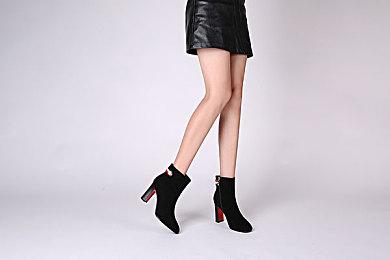 狡猾的反乌托邦回合制冒险《Sunday Gold》加入Team17大家庭